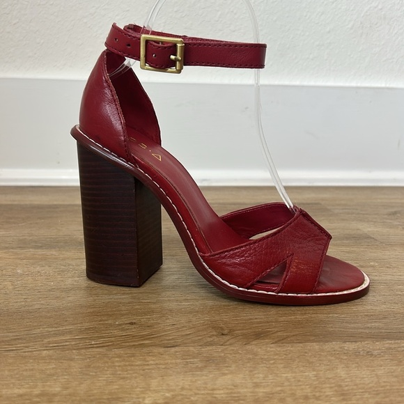 Kelsi Dagger Shoes - Kelsi Dagger Brooklyn Barcelona red leather sandals sizer 6.5.
